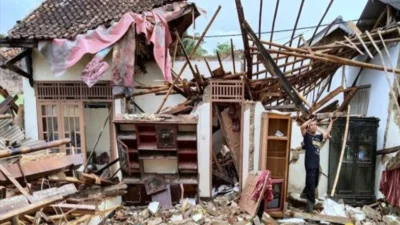Rumah di Tasikmalaya Rusak Parah Akibat Diguncang Gempa