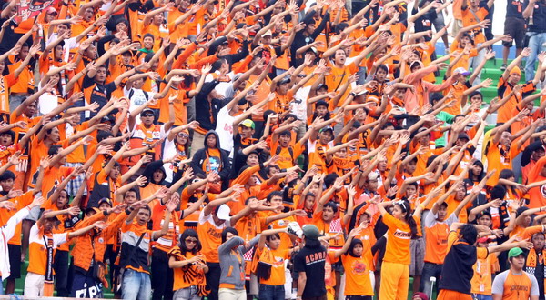 fans fanatik dalam dunia olahraga