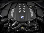mesin v8