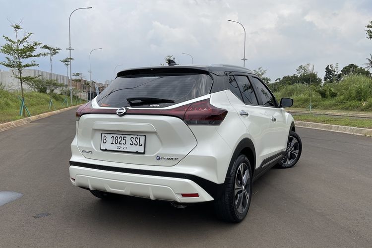 mobil hybrid murah